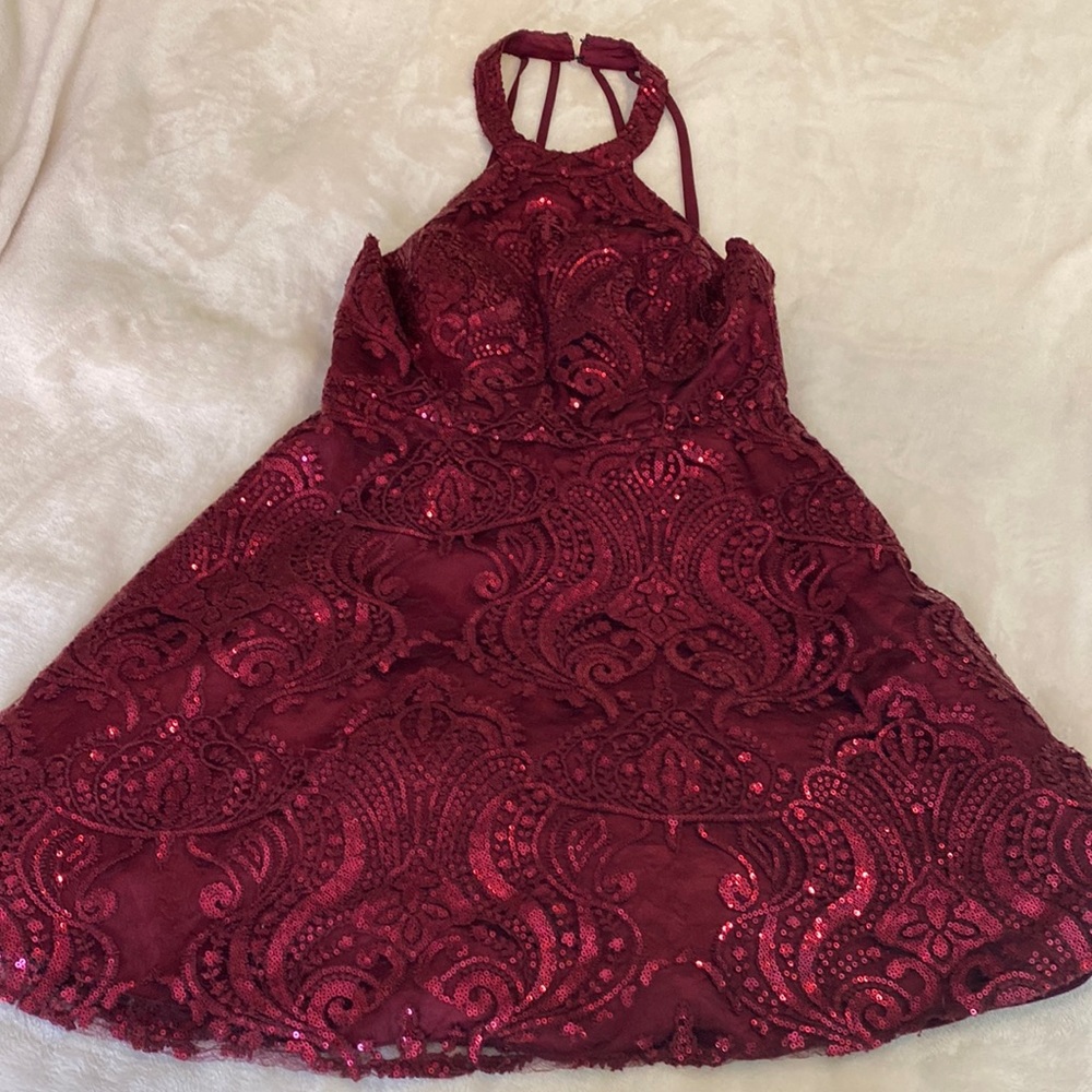 Size 7 Burgundy Lace Sequin Homecoming Dress